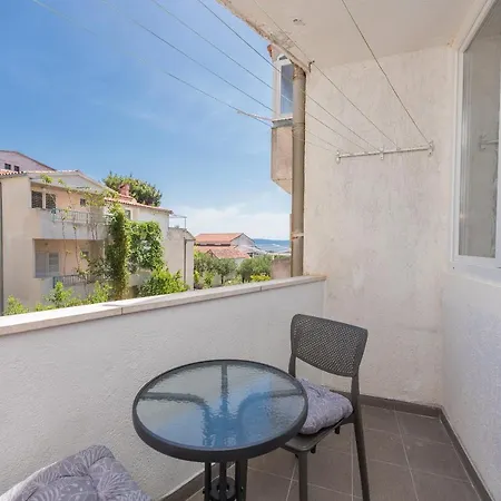 Lily Apartment Makarska